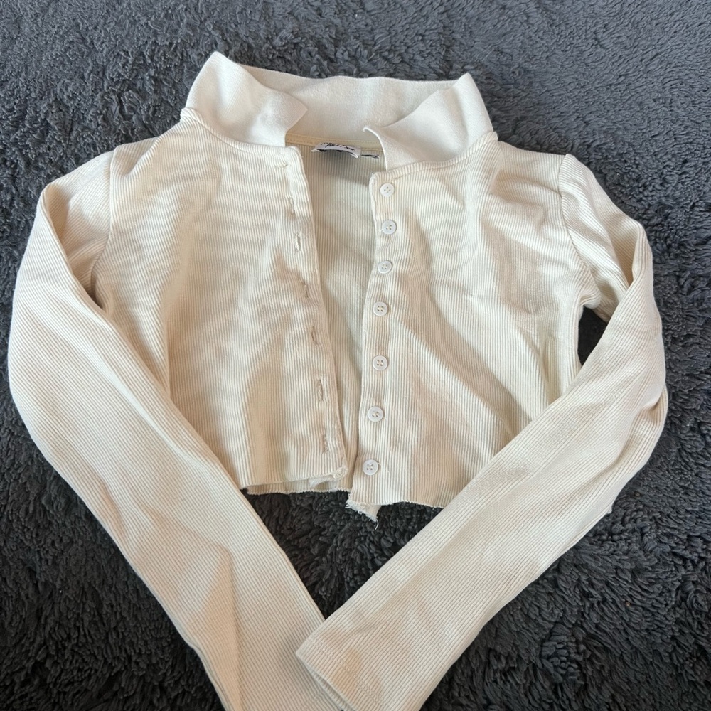 Princess Polly cropped button up